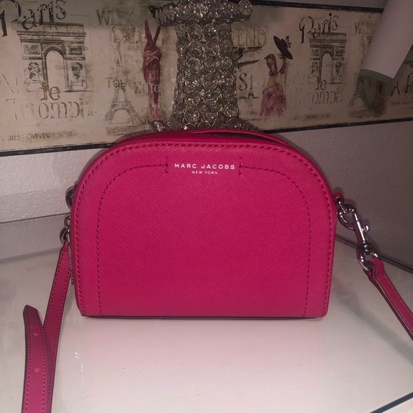 Marc Jacobs Handbags - Pink Authentic Marc Jacobs Crossbody
